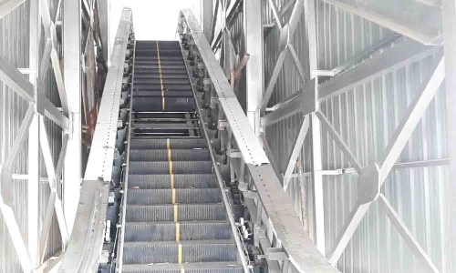 திருப்பூர் ரெயில் நிலையத்தில் எஸ்கலேட்டர் பணிகளை விரைந்து முடிக்க கோரிக்கை