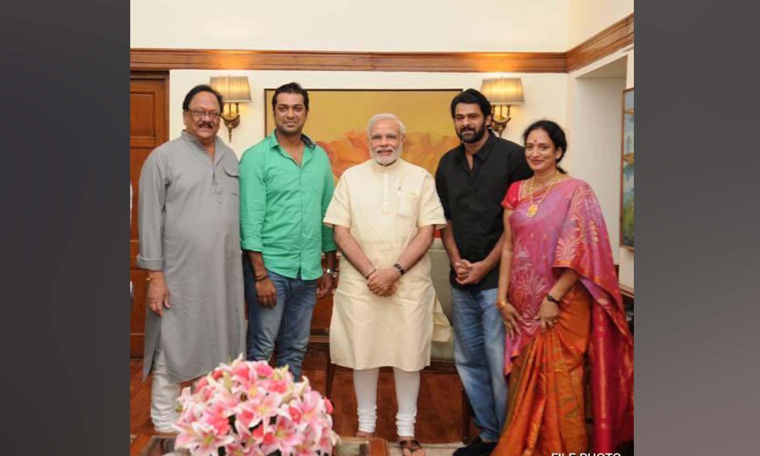 தெலுங்கு திரைப்பட நடிகர் கிருஷ்ணம் ராஜூ மறைவிற்கு பிரதமர் மோடி இரங்கல் தெலுங்கு திரைப்பட நடிகர் கிருஷ்ணம் ராஜூ மறைவிற்கு பிரதமர் மோடி இரங்கல்