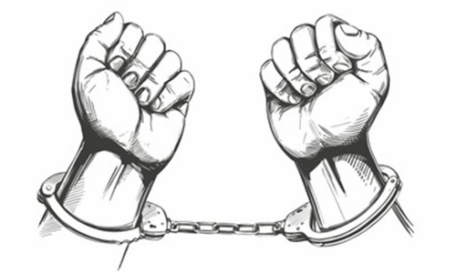 சின்னசேலம் அருகே ஏரியில் மணல் திருடியவர் கைது