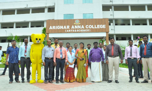 கிருஷ்ணகிரி அறிஞர் அண்ணா கல்லூரியில்   முன்னாள் மாணவர்கள் சந்திப்பு நிகழ்ச்சி