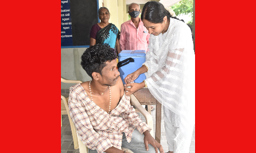 கொரோனா தடுப்பூசி முகாம் தொடங்கியது