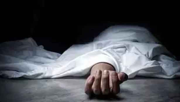 விருதுநகர் அருகே போலீஸ் சப்-இன்ஸ்பெக்டர் மர்ம மரணம் விருதுநகர் அருகே போலீஸ் சப்-இன்ஸ்பெக்டர் மர்ம மரணம்