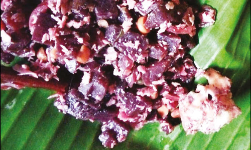 ஓட்டலில் வழங்கிய பீட்ரூட் பொரியலில் இறந்த எலியின் தலை  கிடந்ததால் பரபரப்பு