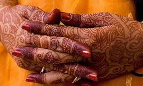 திருமணமான 2-வது நாளில் புதுப்பெண் காதலனுடன் ஓட்டம்: கணவர்- பெற்றோர் அதிர்ச்சி