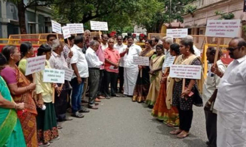 தமிழை புதுவை அரசு புறக்கணிக்கிறது -  எதிர்கட்சித்தலைவர் சிவா குற்றச்சாட்டு