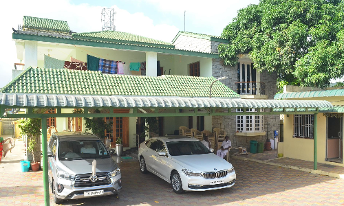 ரூ.500 கோடி இழப்பு ஏற்படுத்தியதாக புகார்- வேலுமணி, விஜயபாஸ்கர் வீடுகளில் லஞ்ச ஒழிப்புத்துறை சோதனை