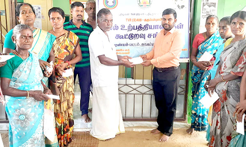 கால்நடை பராமரிப்பு கடன் வழங்கும் விழா