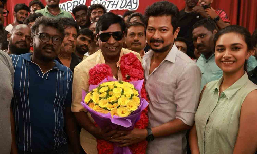 மாமன்னன் படக்குழுவினருடன் பிறந்தநாள் கொண்டாடிய வடிவேலு.. வைரலாகும் புகைப்படம்