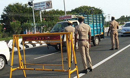 போலீசாரின் பலத்த பாதுகாப்புடன் நடந்த ரவுடியின் ஆடம்பர திருமண வரவேற்பு