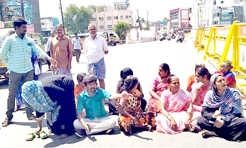 பொதுமக்கள் சாலை மறியல்