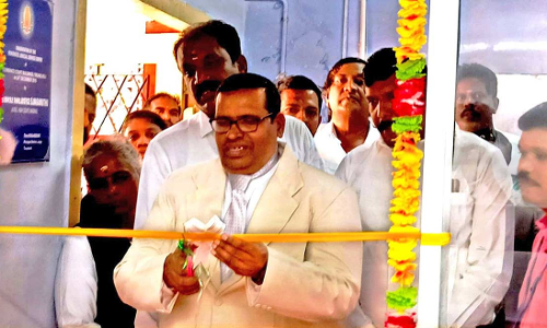 நெல்லை மாவட்ட நீதிமன்ற வளாகத்தில் உதவி மையம் திறப்பு