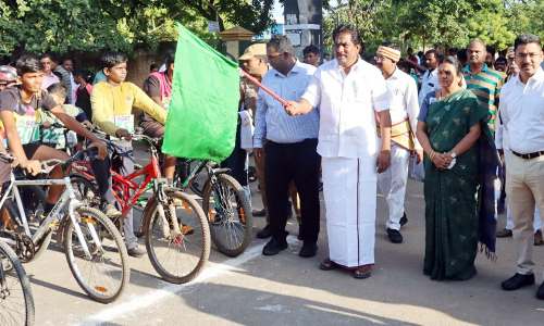 மாணவ, மாணவிகளுக்கான சைக்கிள் போட்டிகள்