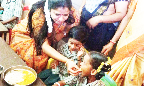 1,541 குழந்தைகளுக்கு காலை உணவு வழங்கி சோதனை