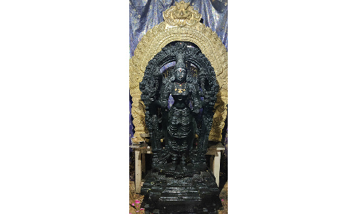 700 ஆண்டுகளுக்கு முந்தைய பார்வதி சிலை:  பேரிகை சிவன் கோவிலில் அருங்காட்சியக அதிகாரி ஆய்வு