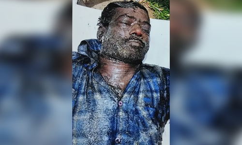 ஜாரிகொண்டலாம்பட்டியில்  சாக்கடையில் பிணமாக மிதந்த வாலிபர்  போலீசார் விசாரணை