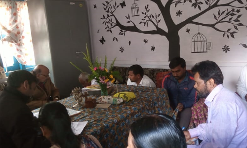 பஸ்நிறுத்தத்தில் நின்று செல்லாத டிரைவர், கண்டக்டர்கள் மீது நடவடிக்கை-நுகர்வோர் பாதுகாப்பு சங்கம் வலியுறுத்தல்