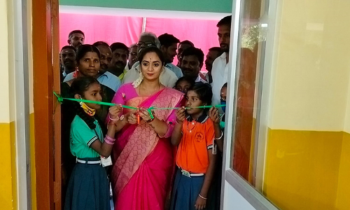 காரைக்கால் பூவம் அரசு தொடக்க பள்ளியில்  ஸ்மார்ட்-கணினி வகுப்பறை திறப்பு