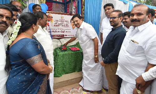 அரசு பள்ளிகளில் மாணவர்களின் சேர்க்கை   கடந்த ஆண்டை விட நிகழாண்டில் உயர்ந்துள்ளது-  அமைச்சர் காந்தி தகவல்