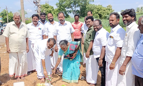 ரூ.31 லட்சம் செலவில் ஊரணியை தூர்வாரி பராமரிக்க பூமிபூஜை