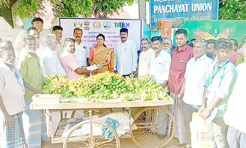 சாலையோர வியாபாரிகளுக்கு கடனுதவி வழங்கும் முகாம்