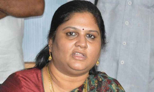 வங்கியில் ரூ.42 கோடி கடன் வாங்கி மோசடி- ஆந்திர முன்னாள் பெண் எம்.பி.க்கு 5 ஆண்டு ஜெயில்