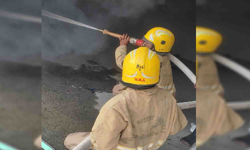 வெள்ளகோவில் அருகே நூல் மில்லில் தீ விபத்து