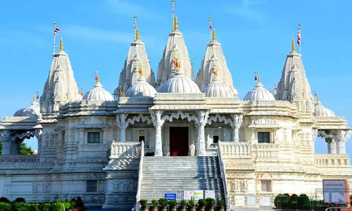 கனடாவில் சுவாமி நாராயண் கோவில் சேதம் - இந்தியா கடும் கண்டனம்