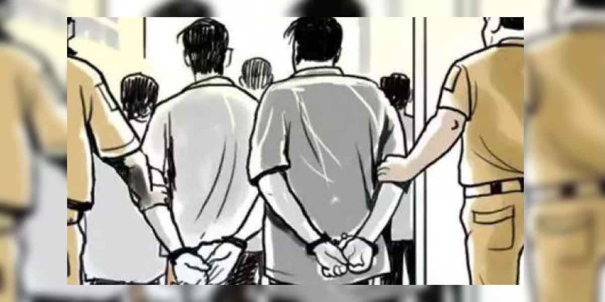 சின்னசேலம் அருகே கனியாமூர் தனியார் பள்ளி வன்முறை சம்பவத்தில் மேலும் 2 பேர் கைது சின்னசேலம் அருகே கனியாமூர் தனியார் பள்ளி வன்முறை சம்பவத்தில் மேலும் 2 பேர் கைது