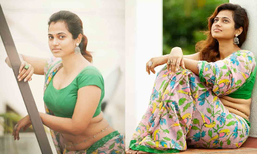 கருப்பு நிற கவர்ச்சி உடையில் ரம்யா பாண்டியன்.. லைக்குகளை குவிக்கும் ரசிகர்கள்