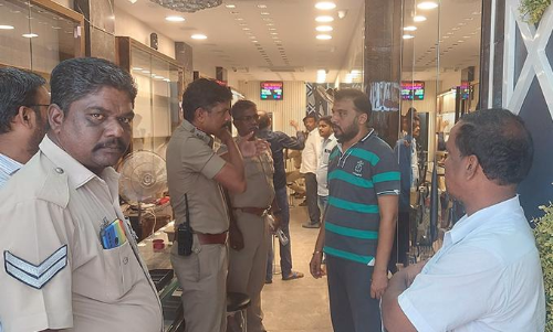 திருக்கோவிலூரில் நகைக்கடையை உடைத்து 50 பவுன் நகை-வெள்ளிப் பொருட்கள் கொள்ளை