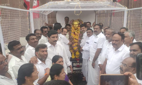 குன்னூரில் அ.தி.மு.க சார்பில் அண்ணா பிறந்தநாள் விழா கொண்டாட்டம்