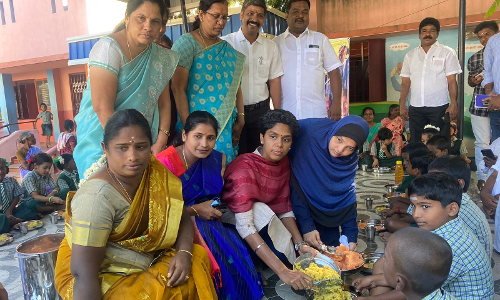 மேட்டுப்பாளையம் பள்ளிகளில்  காலை உணவு திட்டம் தொடக்கம்