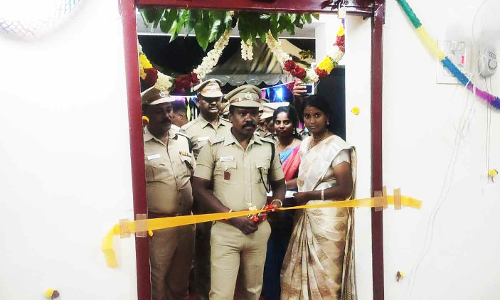 போலீசாருக்கான பல் பொருள் அங்காடி திறப்பு