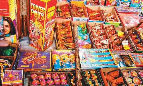 சேலம் மாவட்டத்தில்   தற்காலிக பட்டாசு கடை உரிமம் பெற   ஆன்லைனில் விண்ணப்பிக்கலாம்