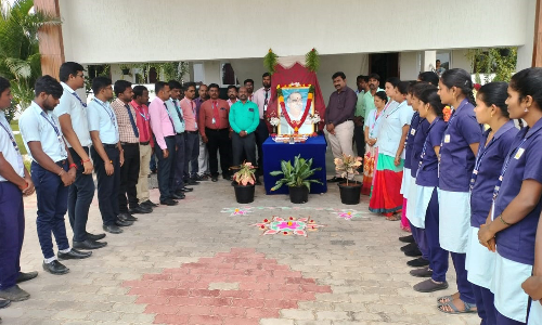 கிருஷ்ணகிரி அறிஞர் அண்ணா கலை மற்றும் அறிவியல் கல்லூரியில்  பேரறிஞர் அண்ணாவின் 114-வது பிறந்த நாள் விழா கொண்டாட்டம்