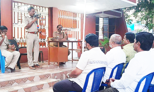 போதைப்பொருள் தடுப்பு குறித்து வியாபாரிகளுக்கு விழிப்புணர்வு