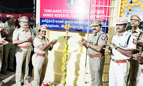 ராணிப்பேட்டை ஆயுதபடை வளாகத்தில் பல்பொருள் அங்காடி