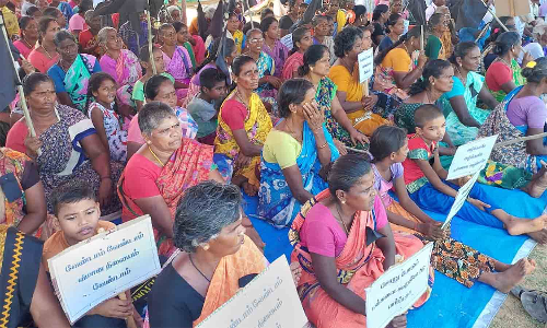 பசுமை விமான நிலையம் வருவதற்கு எதிர்ப்பு: ஏகனாபுரம் கிராம மக்கள் உண்ணாவிரத போராட்டம்