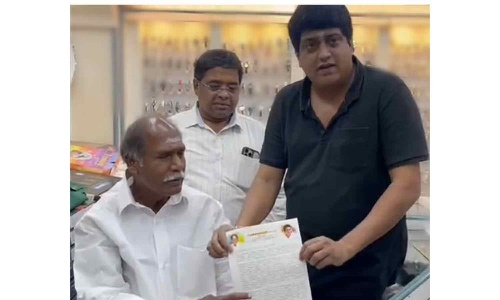 வெளி மாநில வியாபாரிகளுக்கு தடை விதிக்க வேண்டும்