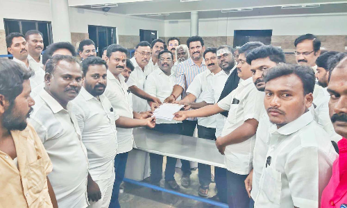 நிலக்கோட்டையில் தி.மு.க இளைஞரணி ஆலோசனைக் கூட்டம்