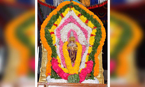 உடன்குடி அம்மன் கோவிலில் புரட்டாசி திருவிழா