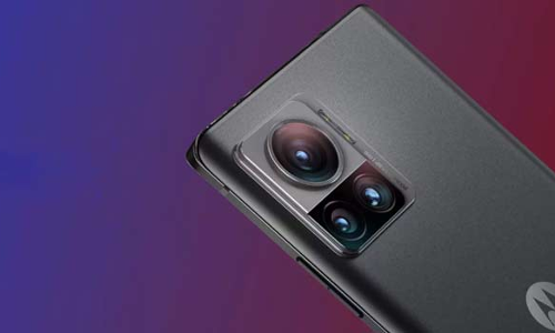 பொது மக்கள் கோரிக்கையை ஏற்ற மோட்டோரோலா - எதில் தெரியுமா?