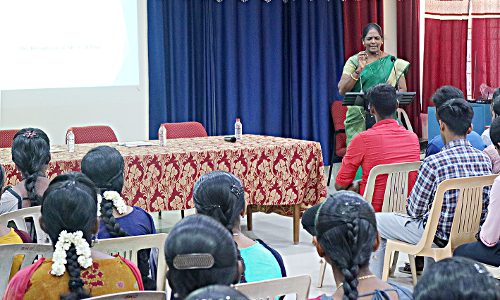 சிவகாசி காளீஸ்வரி கல்லூரியில் தகவல் தொழில்நுட்பவியல் துறை கருத்தரங்கு