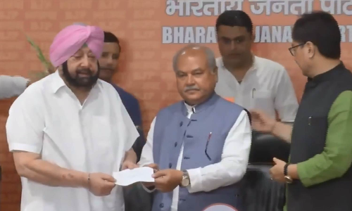 பஞ்சாப் முன்னாள் முதல்வர் அமரீந்தர் சிங் பாஜகவில் இணைந்தார்- கட்சியையும் இணைத்தார்