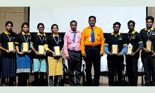 மணக்குள விநாயகர் கல்லூரி மாணவர்கள் சாதனை