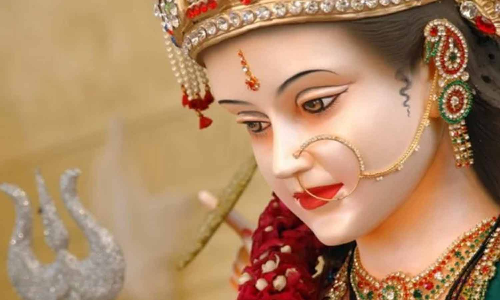 துர்க்கை அம்மனை எந்த தினங்களில் விரதம் இருந்து எப்படி வழிபடலாம்...