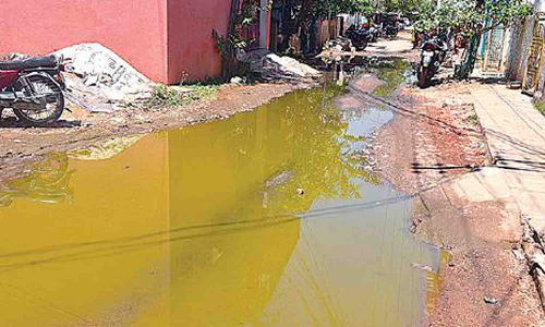 கழிவுநீர் தேங்குவதால் அவினாசி பொதுமக்கள் பாதிப்பு