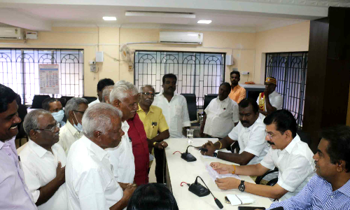 தச்சநல்லூர் மண்டலத்தில்   3 மாதங்களாக குடிநீர் வரவில்லை- குறைதீர்க்கும் கூட்டத்தில் பொதுமக்கள் புகார்