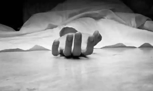 வாய்க்காலில் பிளஸ்-2 மாணவன் உடல் பிணமாக மீட்பு