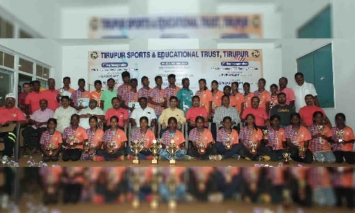 திருப்பூர் விளையாட்டு - கல்வி அறக்கட்டளை சார்பில் கைப்பந்து போட்டியில் வெற்றி பெற்ற அணிக்கு பரிசு